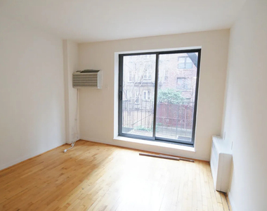 516 East 86th Street - Photo Thumbnail 4