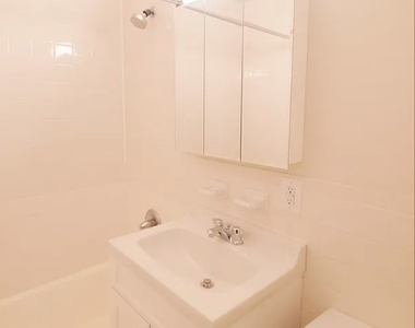 516 East 86th Street - Photo Thumbnail 9