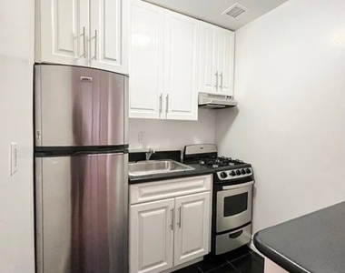 1661 York Avenue - Photo Thumbnail 1
