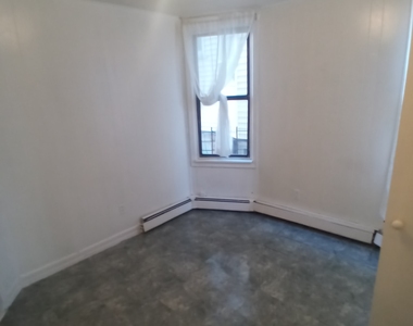 27 Spruce Street yonkers NY 10701 - Photo Thumbnail 2