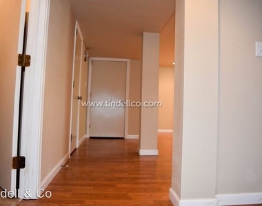 6725 N Delaware Ave - Photo Thumbnail 26