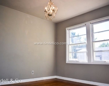 6725 N Delaware Ave - Photo Thumbnail 38