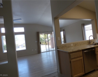 2156 Eagle Sticks Drive - Photo Thumbnail 7