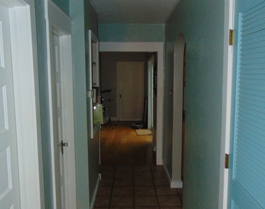 1132 N Hawthorne Lane - Photo Thumbnail 23