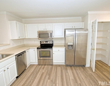 2606 Vega Court - Photo Thumbnail 9