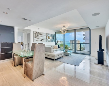 1451 Brickell Ave - Photo Thumbnail 7