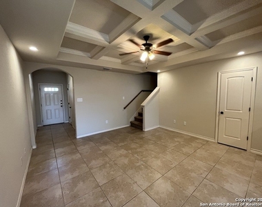 6012 Jax Way - Photo Thumbnail 2