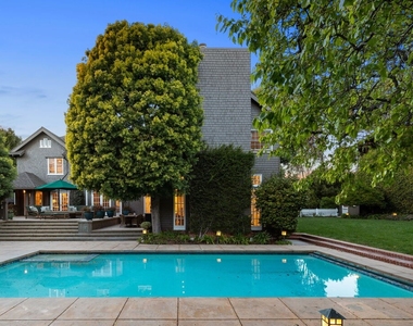 226 Palisades Ave - Photo Thumbnail 3