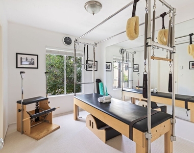 226 Palisades Ave - Photo Thumbnail 46