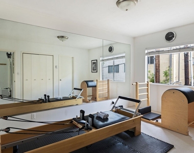 226 Palisades Ave - Photo Thumbnail 49