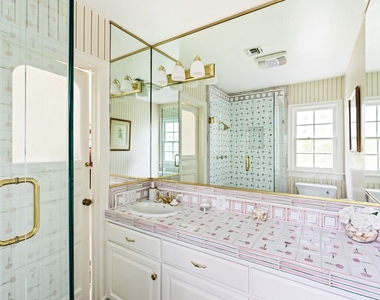226 Palisades Ave - Photo Thumbnail 24