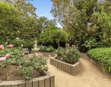 226 Palisades Ave - Photo Thumbnail 64