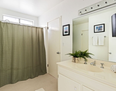 226 Palisades Ave - Photo Thumbnail 50