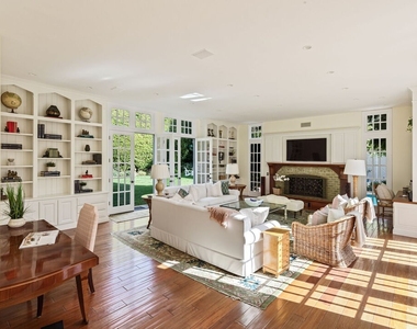 226 Palisades Ave - Photo Thumbnail 8