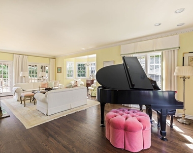 226 Palisades Ave - Photo Thumbnail 16