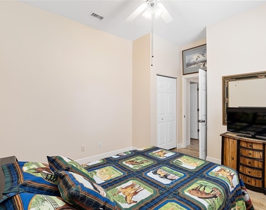 7641 Nw 56th Place - Photo Thumbnail 17