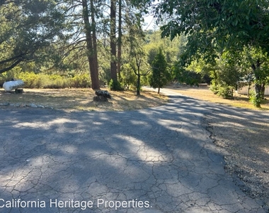 18480 Deer Flat Road - Photo Thumbnail 10