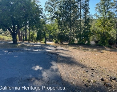 18480 Deer Flat Road - Photo Thumbnail 5