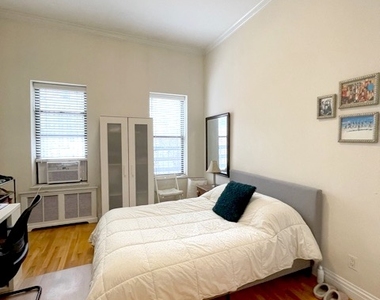206 east 34th street  - Photo Thumbnail 6