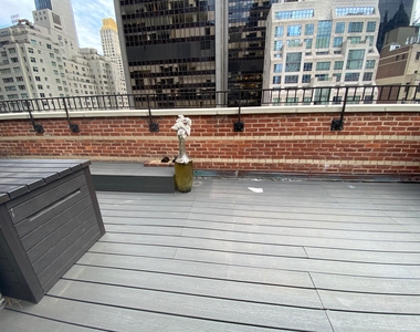 55 West 55th Street - Photo Thumbnail 6