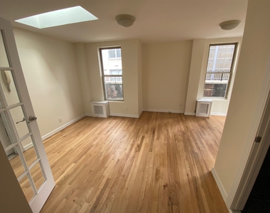 55 West 55th Street - Photo Thumbnail 4