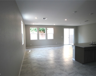 9261 Jade Lagoon Street - Photo Thumbnail 3