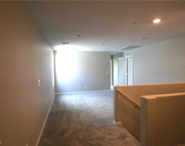 9261 Jade Lagoon Street - Photo Thumbnail 11