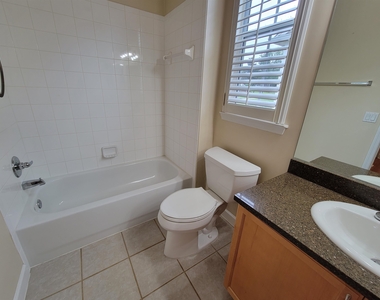 3223 Whitman Way - Photo Thumbnail 21