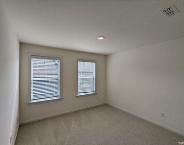 7005 Gentle Pine Place - Photo Thumbnail 27