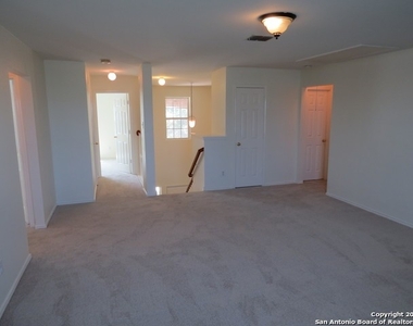 229 Turnberry Dr - Photo Thumbnail 14