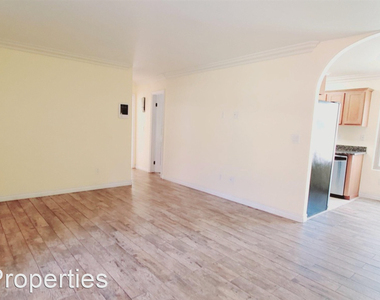 1450 Iris Avenue #02 - Photo Thumbnail 4