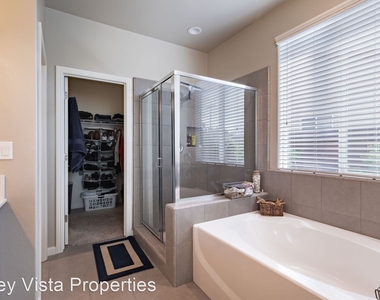 3476 Carmelita Ave - Photo Thumbnail 32