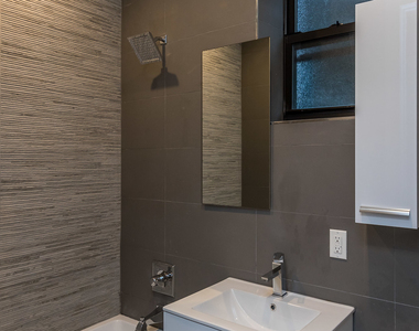 107 Skillman Avenue #3R - Photo Thumbnail 5
