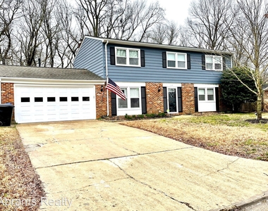 812 Duke Of Suffolk Drive - Photo Thumbnail 0