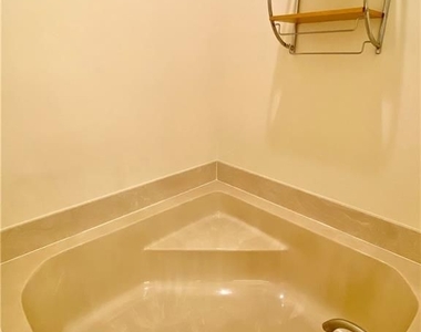 2809 Kinsington Cir - Photo Thumbnail 27