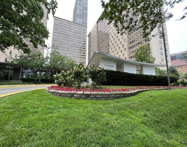 3950 N Lake Shore Drive - Photo Thumbnail 0