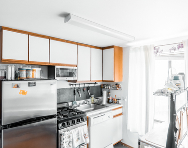 29 7th Avenue South - Photo Thumbnail 2