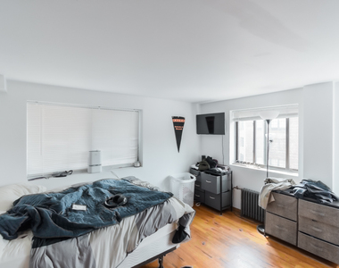 29 7th Avenue South - Photo Thumbnail 1