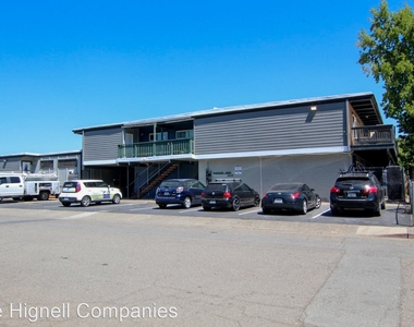 1055 Gilbert Street - Photo Thumbnail 2