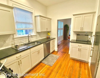 4228 Ne 6th Ave - Photo Thumbnail 20