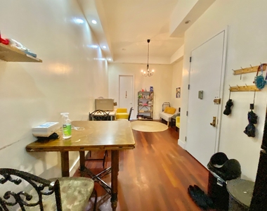 757 Hart Street - Photo Thumbnail 2