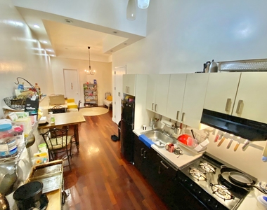 757 Hart Street - Photo Thumbnail 1