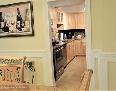 4250 Galt Ocean Dr - Photo Thumbnail 3