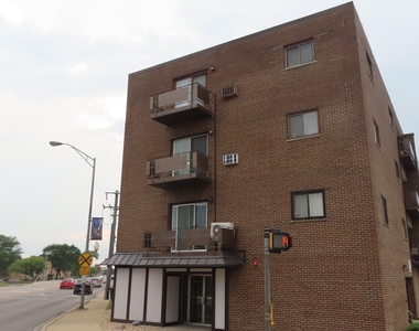 7610 W Grand Avenue - Photo Thumbnail 18