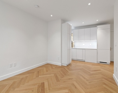 336 West 95th Street, New York, NY 10025 - Photo Thumbnail 4