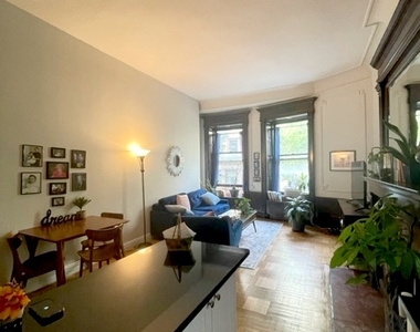 14 West 76th Street - Photo Thumbnail 3