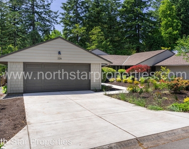 228 Greenridge Drive - Photo Thumbnail 1