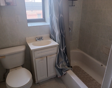 402 West 51st Street - Photo Thumbnail 6