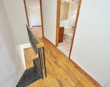 29 7th Avenue South - Photo Thumbnail 2