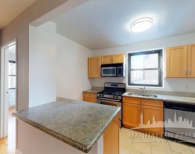 301 East 47th Street - Photo Thumbnail 0